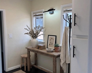 4565 E Carson Street - Photo Thumbnail 15