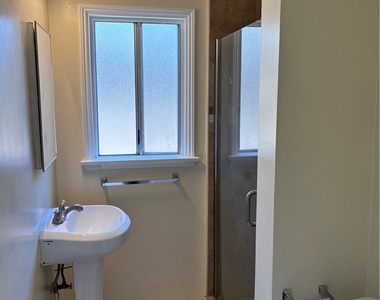 4565 E Carson Street - Photo Thumbnail 14