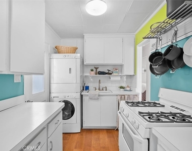218 11 Th Street - Photo Thumbnail 18