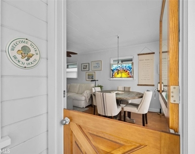 218 11 Th Street - Photo Thumbnail 8