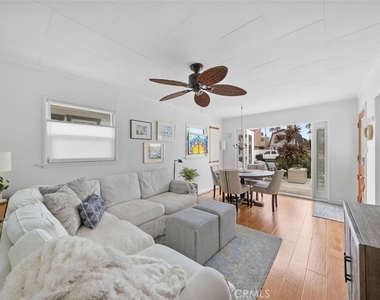 218 11 Th Street - Photo Thumbnail 1
