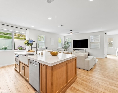 39490 Verbena Way - Photo Thumbnail 5
