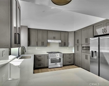 19 Sea Cove Lane - Photo Thumbnail 18