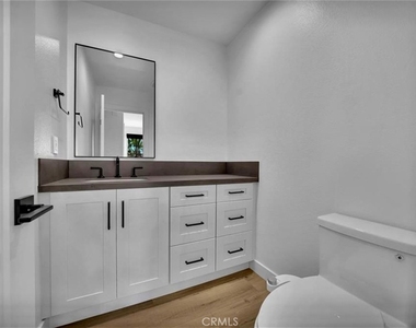 19 Sea Cove Lane - Photo Thumbnail 14