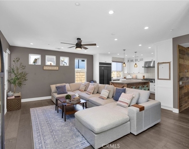 2639 Orange Ave - Photo Thumbnail 9
