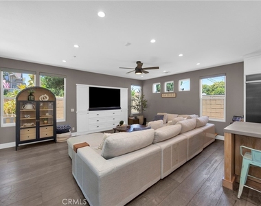 2639 Orange Ave - Photo Thumbnail 10