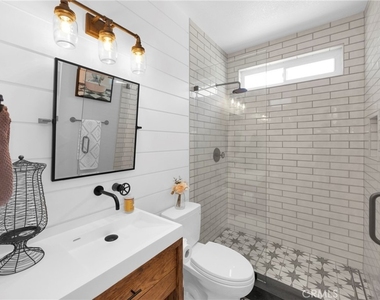 2639 Orange Ave - Photo Thumbnail 15