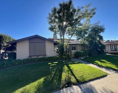 408 W La Veta - Photo Thumbnail 1