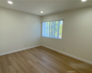 629 Alamo - Photo Thumbnail 7