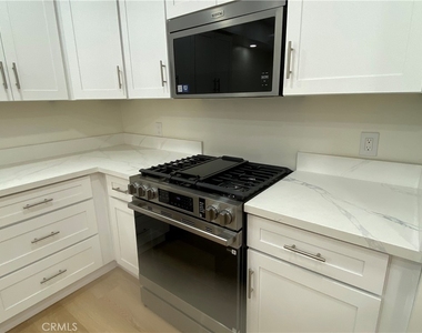 629 Alamo - Photo Thumbnail 3