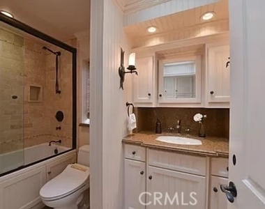 668 Anita Street - Photo Thumbnail 10