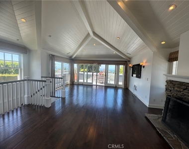 668 Anita Street - Photo Thumbnail 5
