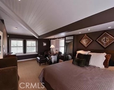 668 Anita Street - Photo Thumbnail 9