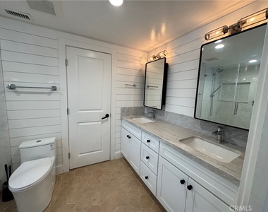 668 Anita Street - Photo Thumbnail 13