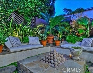 668 Anita Street - Photo Thumbnail 23