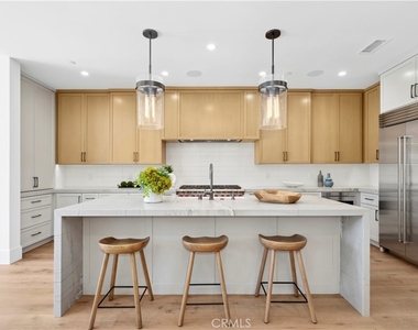 430 Fernleaf Avenue - Photo Thumbnail 13
