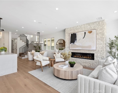 430 Fernleaf Avenue - Photo Thumbnail 5