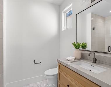 430 Fernleaf Avenue - Photo Thumbnail 38