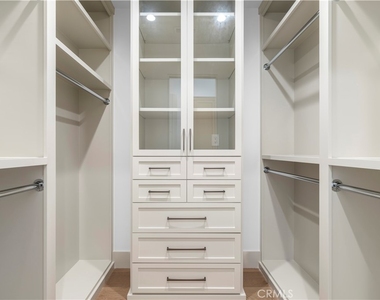 430 Fernleaf Avenue - Photo Thumbnail 32