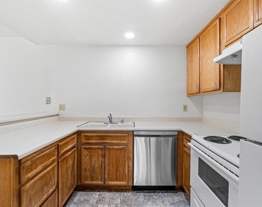 7811 Tommy Drive - Photo Thumbnail 5