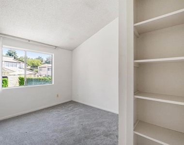 7811 Tommy Drive - Photo Thumbnail 7