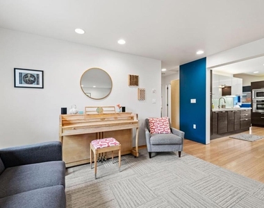 796 Crespi Drive - Photo Thumbnail 16