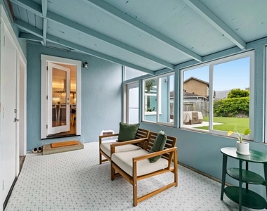 796 Crespi Drive - Photo Thumbnail 42