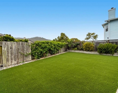 796 Crespi Drive - Photo Thumbnail 48