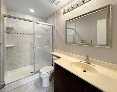 5935 Woodbine Place - Photo Thumbnail 15