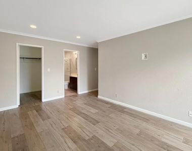 5935 Woodbine Place - Photo Thumbnail 29