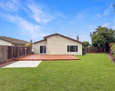 5935 Woodbine Place - Photo Thumbnail 31