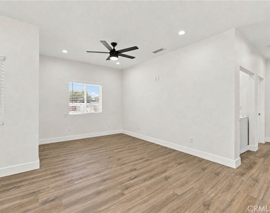 41015 W 41st West - Photo Thumbnail 6