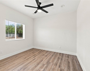 41015 W 41st West - Photo Thumbnail 11