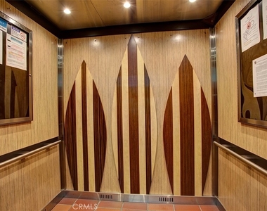 200 Pacific Coast Highway - Photo Thumbnail 20