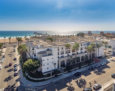 200 Pacific Coast Highway - Photo Thumbnail 30