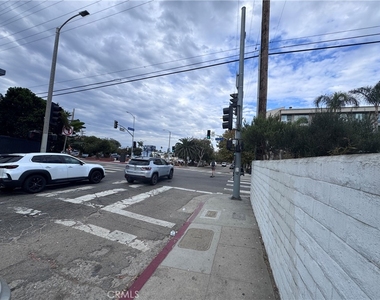 40 S Venice Boulevard - Photo Thumbnail 28