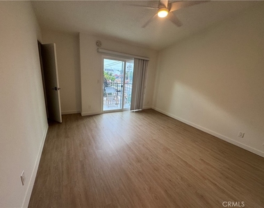 40 S Venice Boulevard - Photo Thumbnail 17
