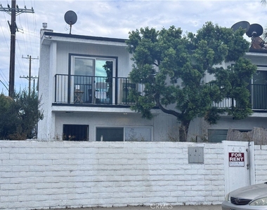 40 S Venice Boulevard - Photo Thumbnail 2