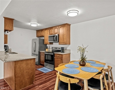 2500 San Gabriel - Photo Thumbnail 4