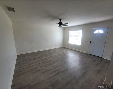 35054 Beech Avenue - Photo Thumbnail 4