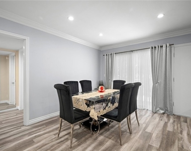 1126 N Central Avenue - Photo Thumbnail 7