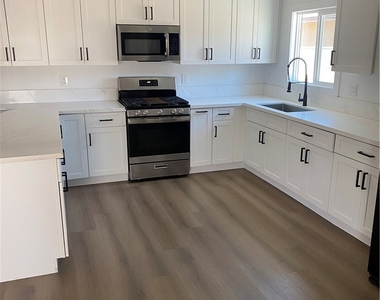 1598 W 7th - Photo Thumbnail 6