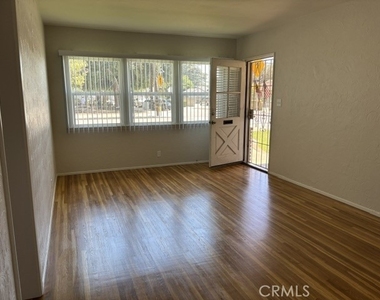 331 W San Bernardino Road - Photo Thumbnail 3