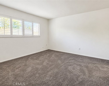 5255 Bellingham - Photo Thumbnail 5