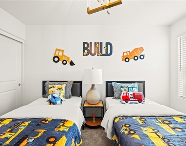 583 Lone Pine Drive - Photo Thumbnail 15