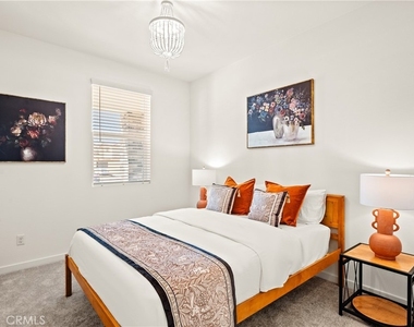 583 Lone Pine Drive - Photo Thumbnail 1