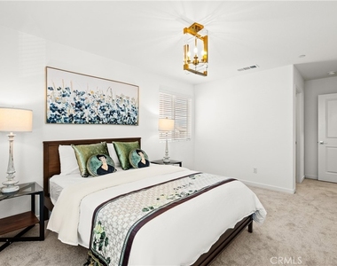 583 Lone Pine Drive - Photo Thumbnail 6