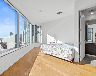 801 S Grand - Photo Thumbnail 7