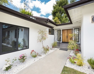 937 Misty Isle Drive - Photo Thumbnail 4