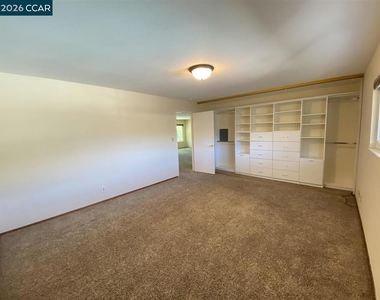 2145 Donald Dr - Photo Thumbnail 12
